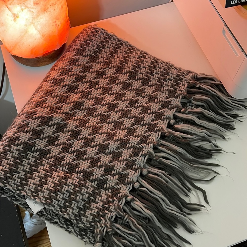 One size acrylic scarf